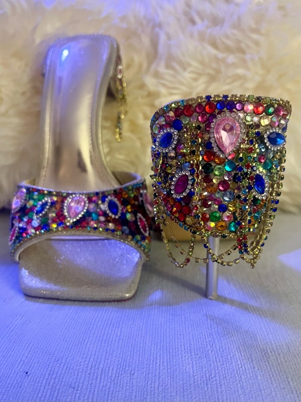 Azalea Wang Gold Crystal-Embellished Women's High Heel Sandals - Picture 4 of 13